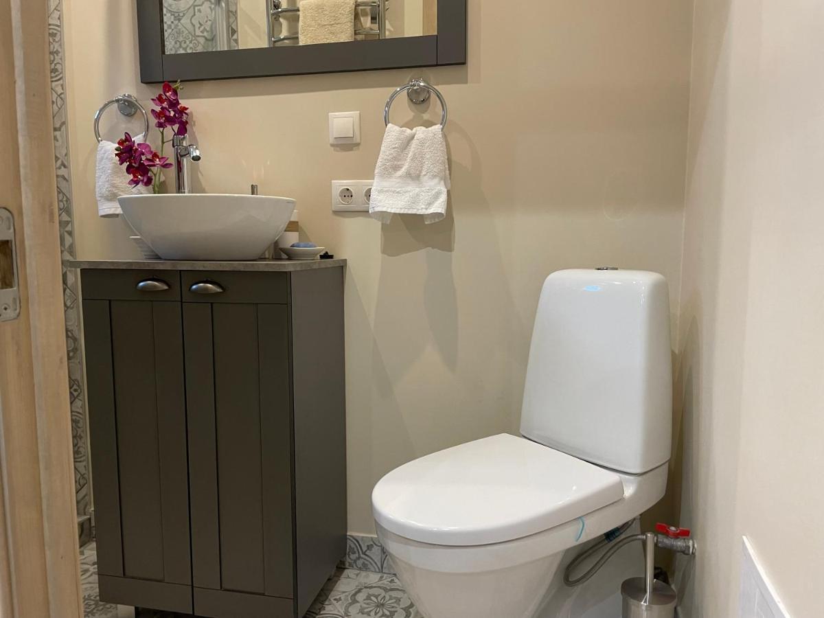Pristine 1Br Apt In City Center W/ Patio And Parking Riga Eksteriør bilde