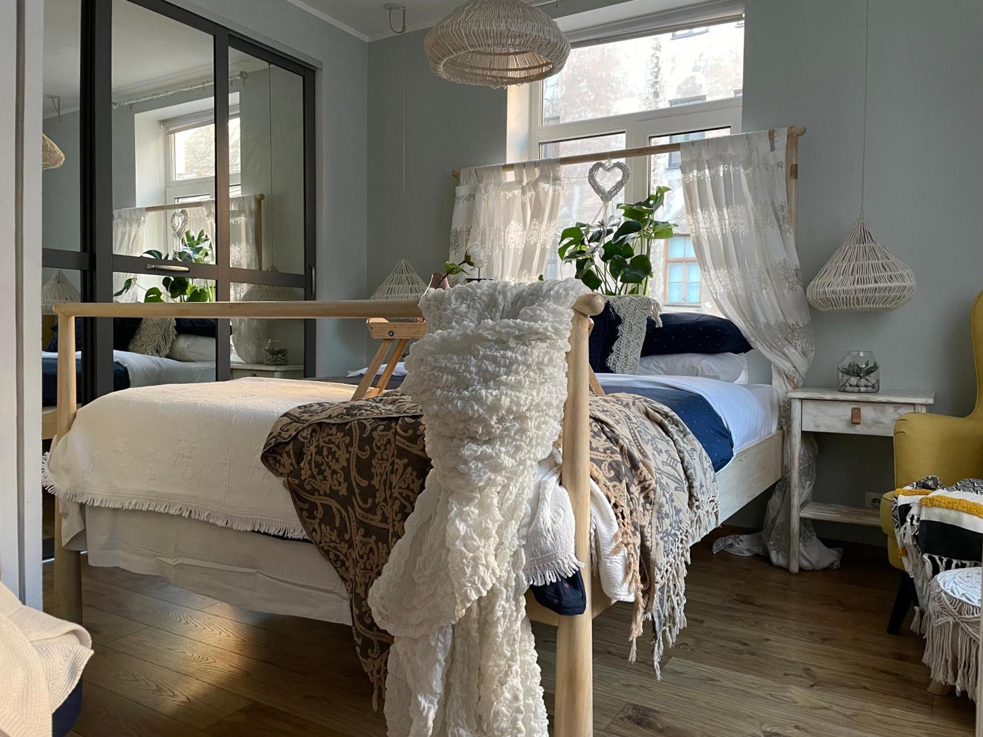 Pristine 1Br Apt In City Center W/ Patio And Parking Riga Eksteriør bilde